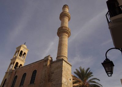 Klášter a mešita Agios Nikolaos / Hiougkar Tzamisu